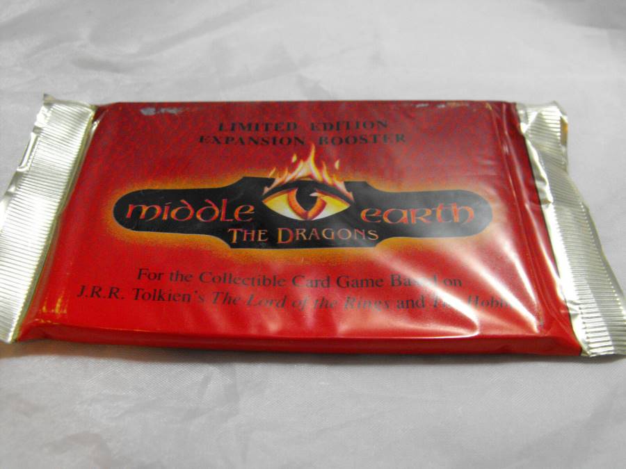 MIDDLE EARTH THE DRAGONS SEALED BOOSTER PACK OF 15 CARDS