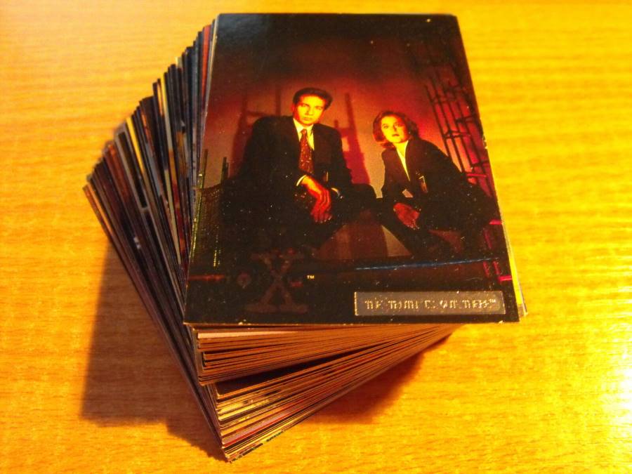 X FILES SEASON 2 COMPLETE SET OF 72 PARALLEL FOIL CARDS