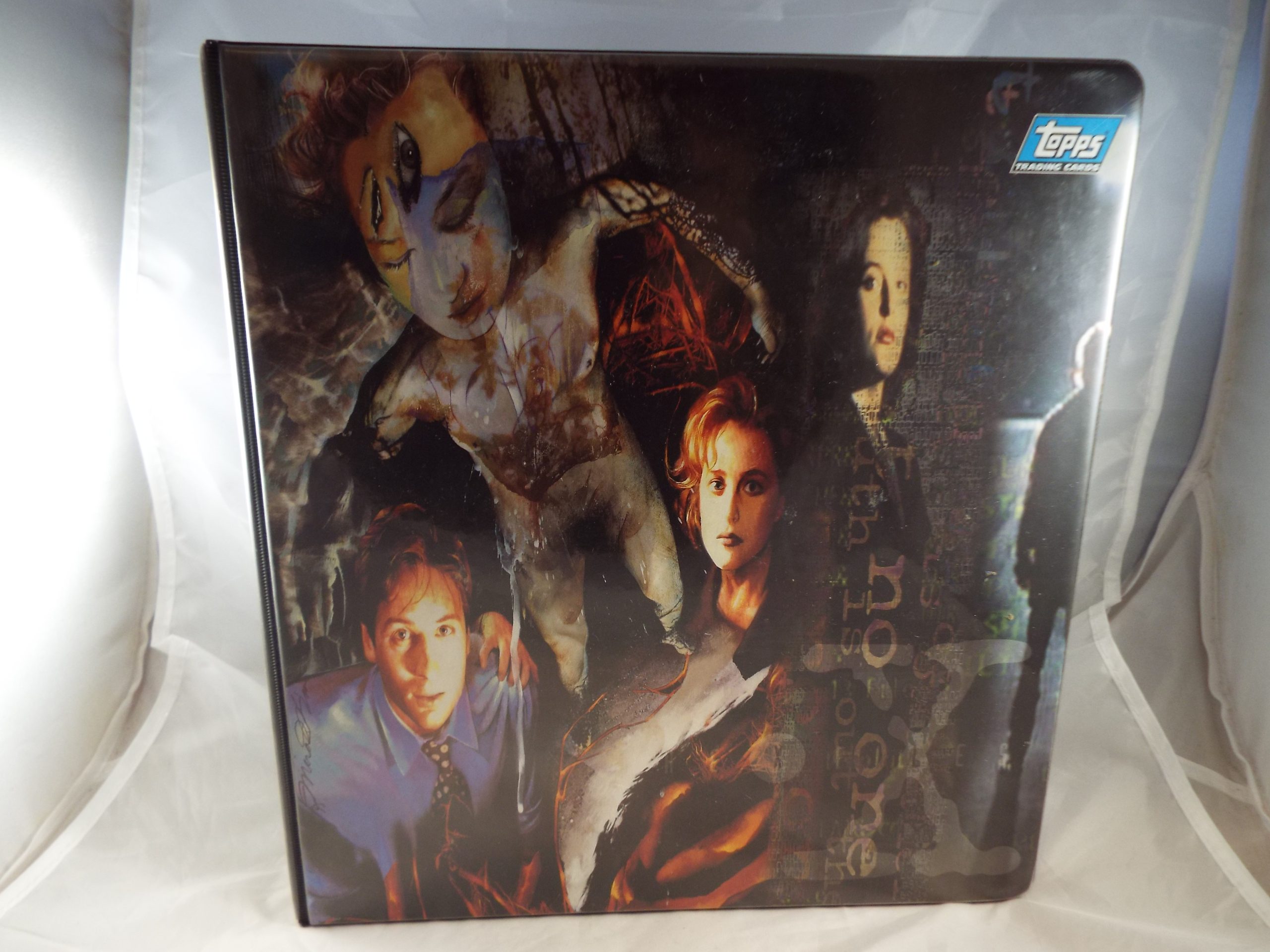 X FILES TRADING CARD BINDER