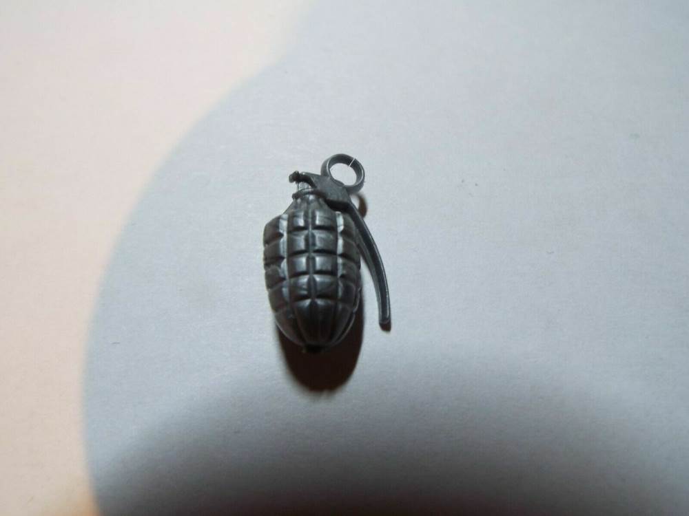 G.I.JOE, ACTION FORCE 12 INCH FIGURE ACCESSORY SILVER GRENADE