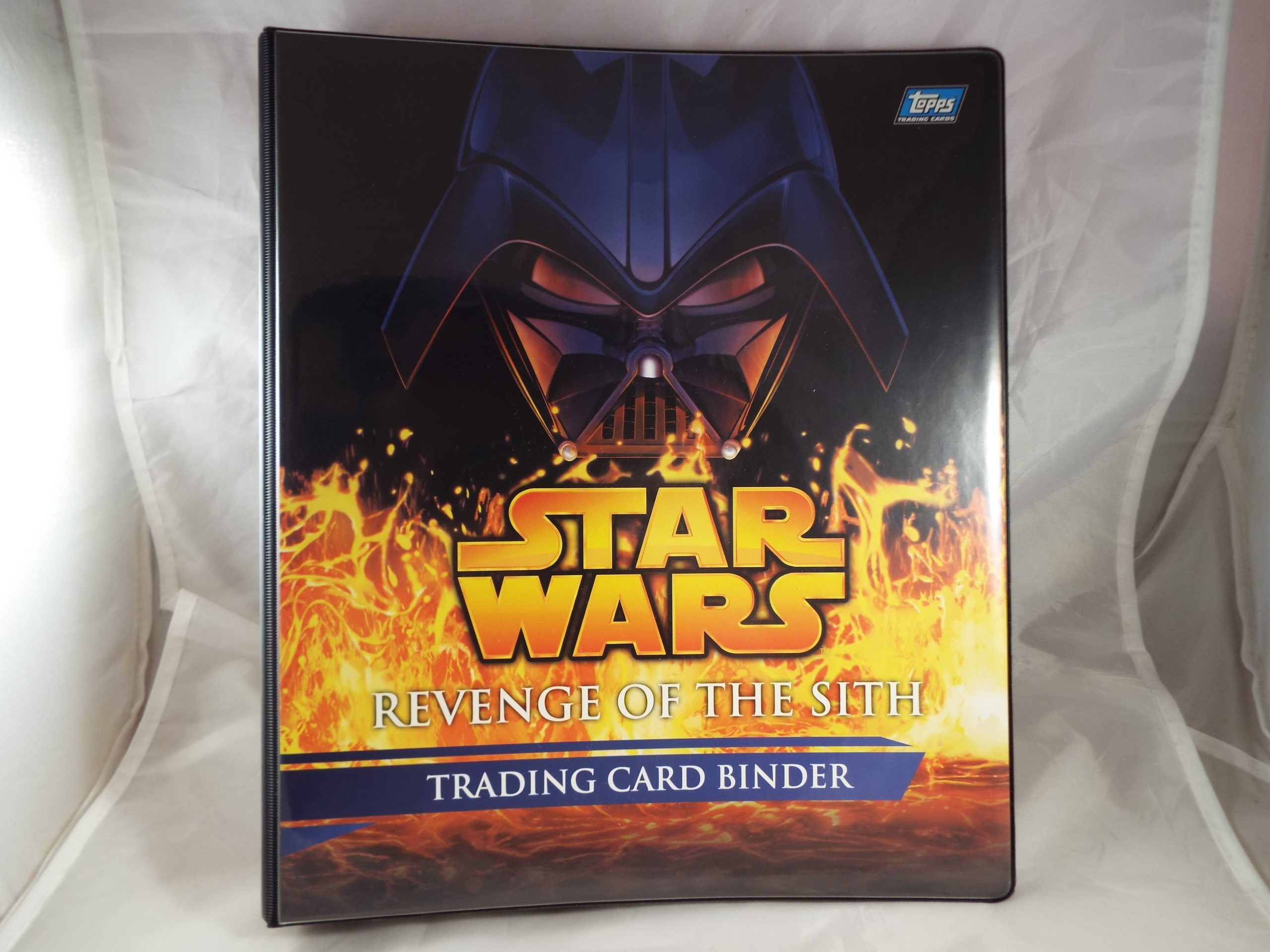 STAR WARS REVENGE OF THE SITH TRADING CARD BINDER