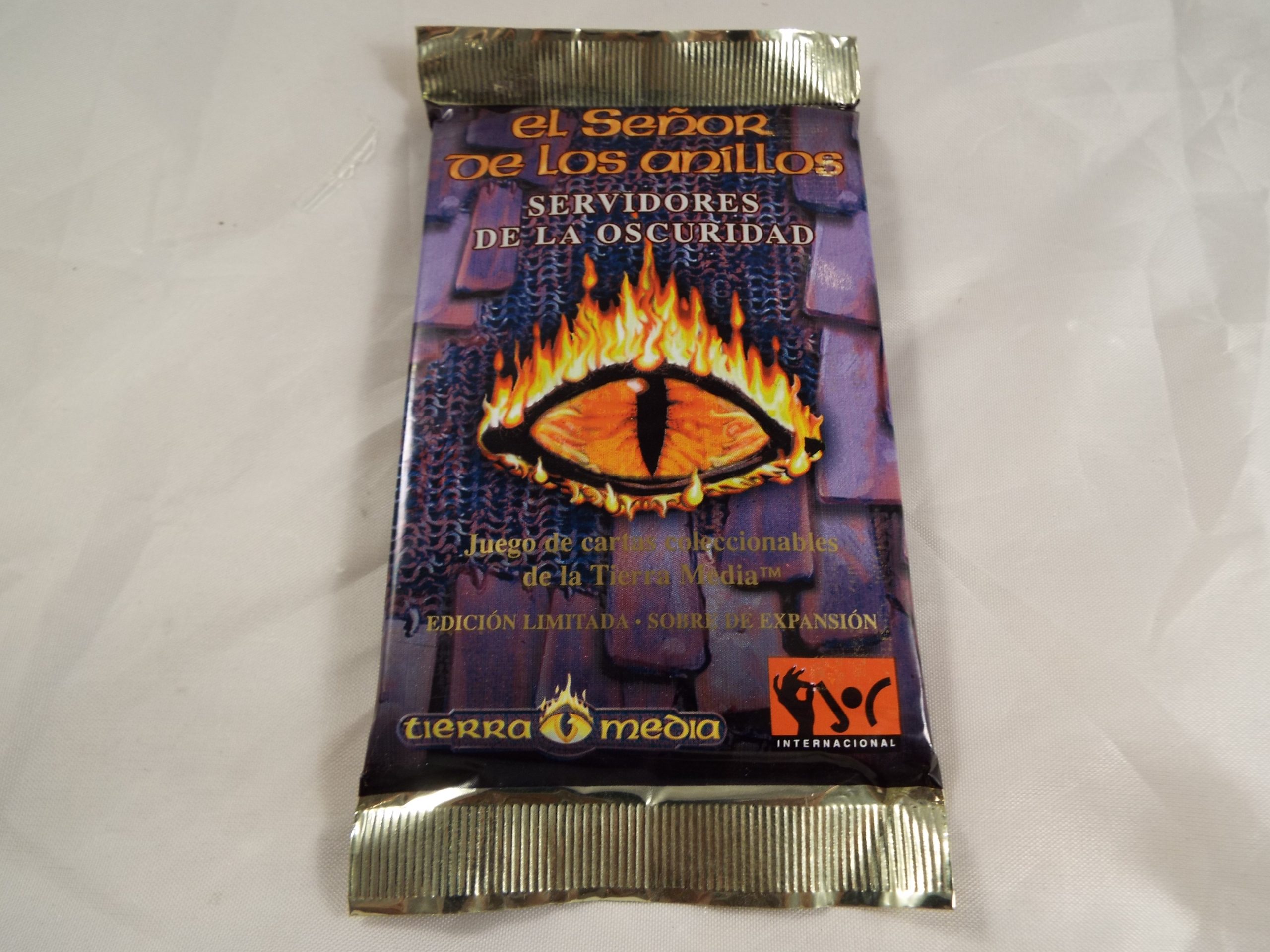 MIDDLE EARTH THE DARK MINIONS SEALED BOOSTER PACK OF 15 CARDS (Spanish)