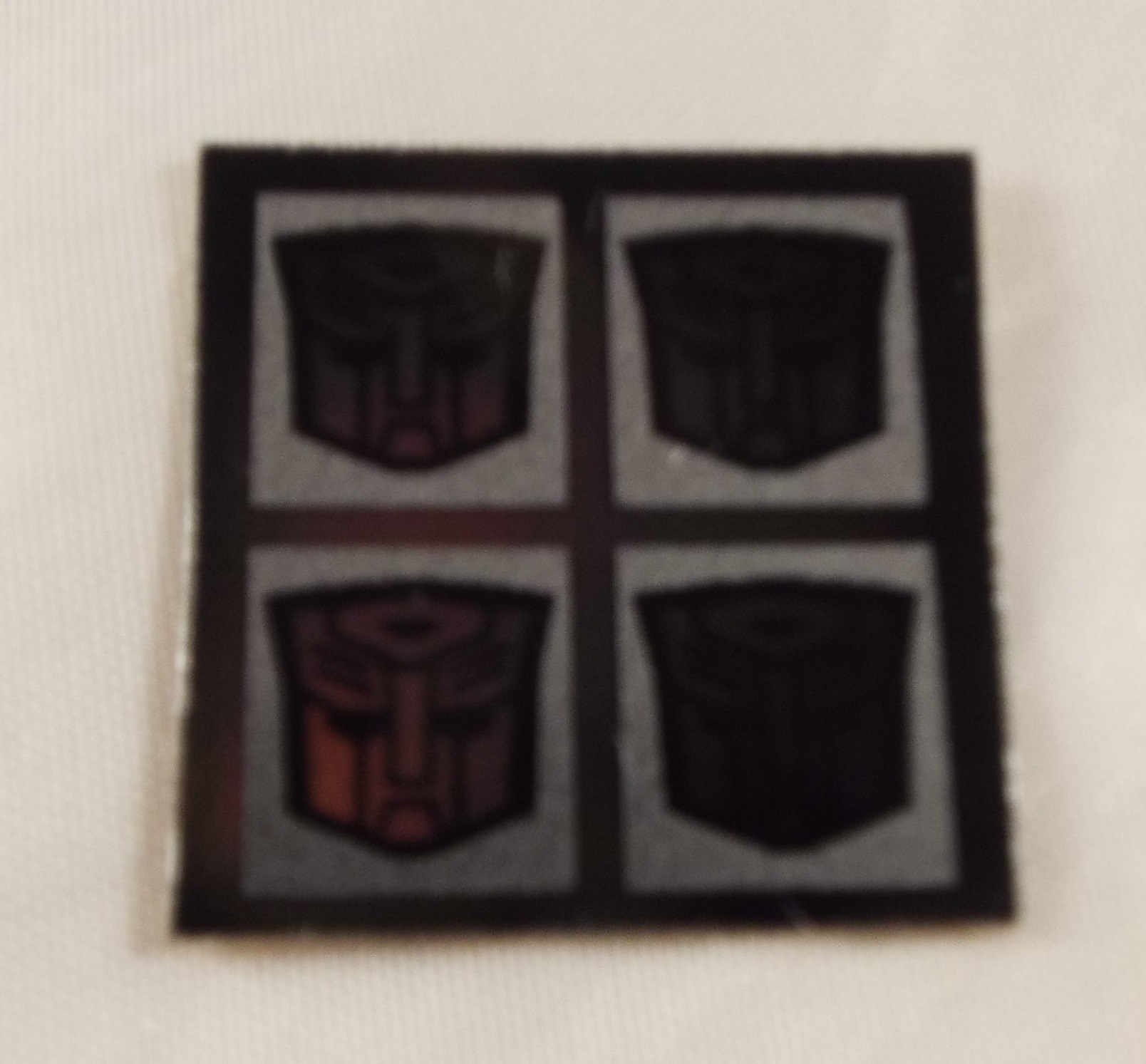 TRANSFORMERS GENERATION 1, G1 AUTOBOT RUB SIGNS